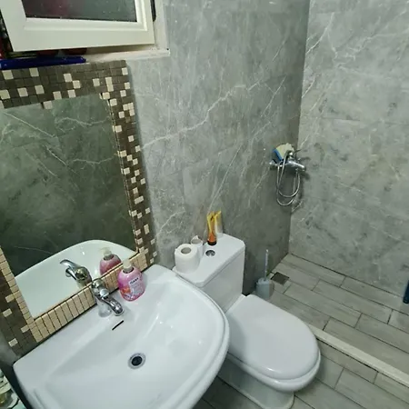 Dev Apartment *